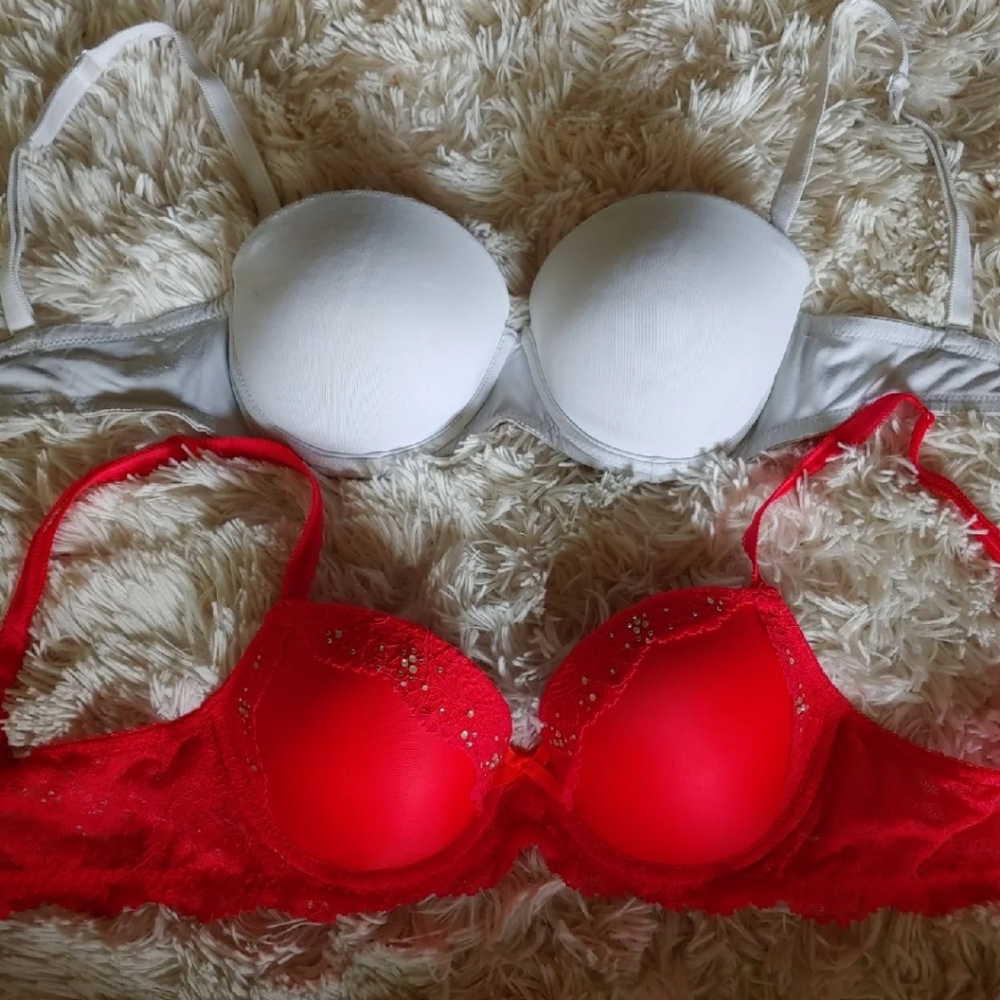Victoria's Secret Bra Bundle - Picture 2 of 12